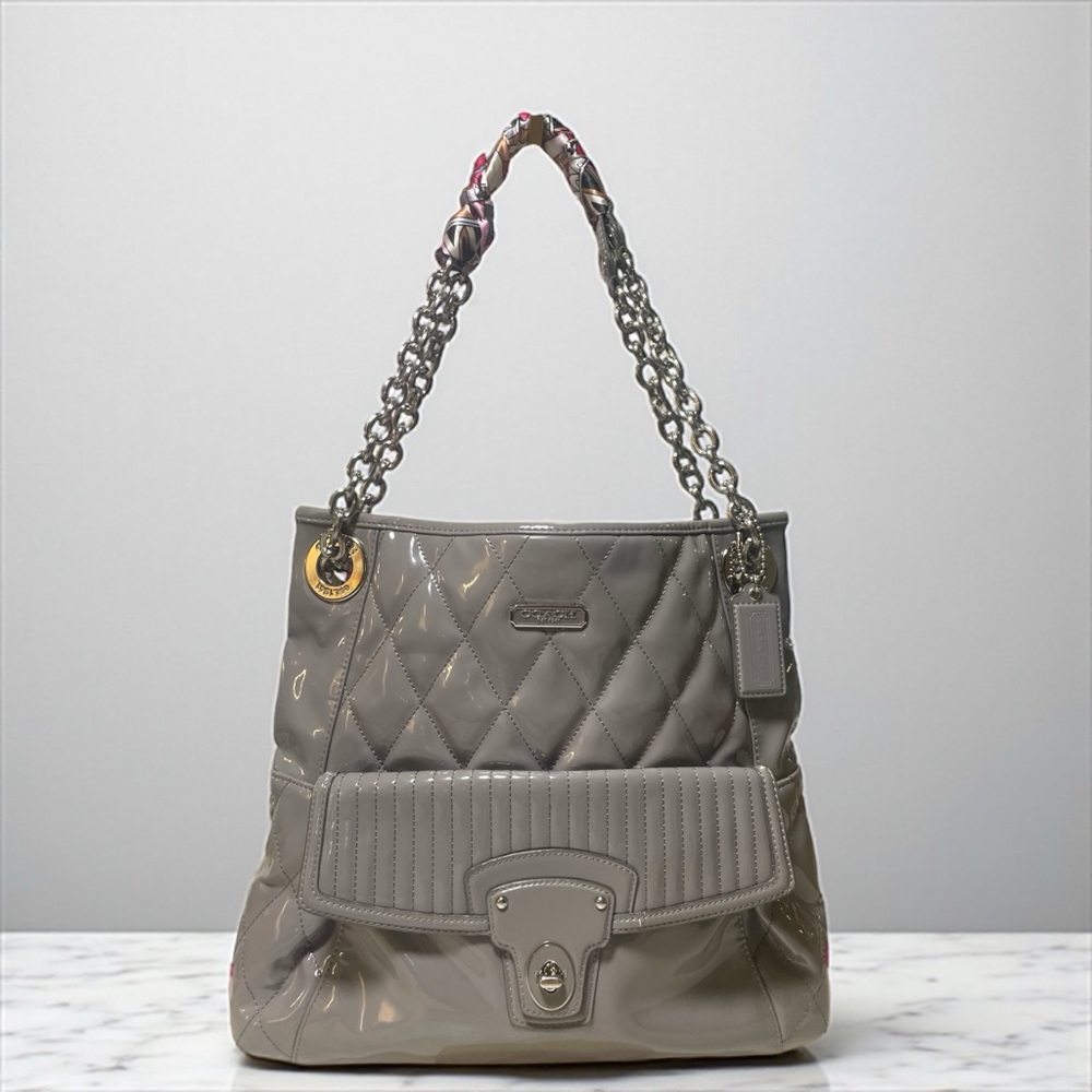 Coach Poppy Liquid Gloss Quilted Shoulder Bag in RARE Gray 🩶